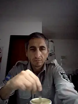 Snapshot of Alejandro83bsf chatting on May 18, 4:29 am Alejandro83bsf online show from May 18, 4:29 am