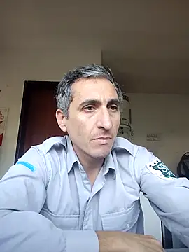 Snapshot of Alejandro83bsf chatting on May 30, 7:33 pm Alejandro83bsf online show from May 30, 7:33 pm