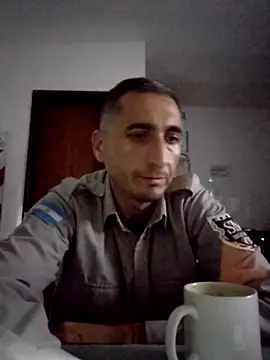 Snapshot of Alejandro83bsf chatting on June 7, 5:22 am Alejandro83bsf online show from June 7, 5:22 am