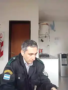Snapshot of Alejandro83bsf chatting on July 23, 1:42 pm Alejandro83bsf online show from July 23, 1:42 pm