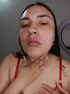Snapshot of -brendda- chatting on July 31, 2:44 am -brendda- online show from July 31, 2:44 am