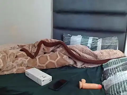 Sugerboobs online show from April 28, 2:33 pm