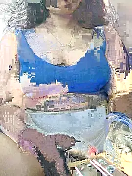 Snapshot of HD_Queen_69 chatting on July 10, 7:05 pm HD Queen 69 online show from July 10, 7:05 pm