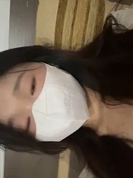 Snapshot of Ni_Tran chatting on June 7, 4:49 am Ni Tran online show from June 7, 4:49 am