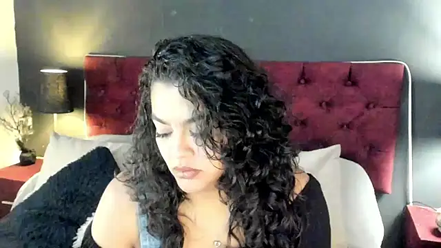 Snapshot of ZiaNoir_ chatting on July 5, 3:41 pm ZiaNoir online show from July 5, 3:41 pm