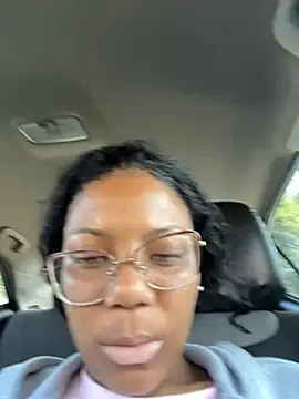 HoneyXeek online show from April 27, 8:18 pm