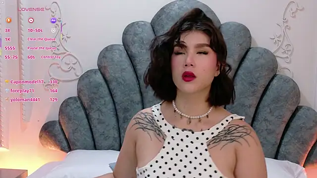 Emily-Cooper- online show from June 16, 12:08 pm