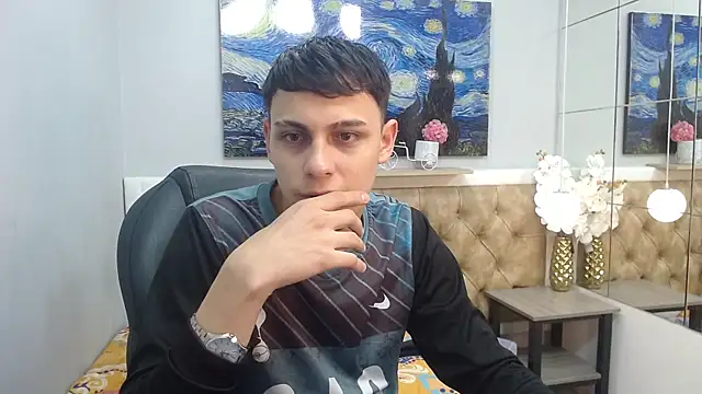 Ethanx18  online show from May 29, 3:04 am