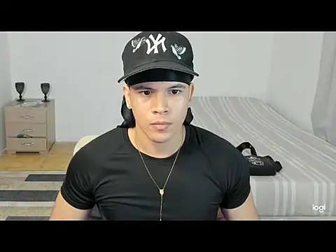 sant wahlberg online show from May 9, 10:26 pm