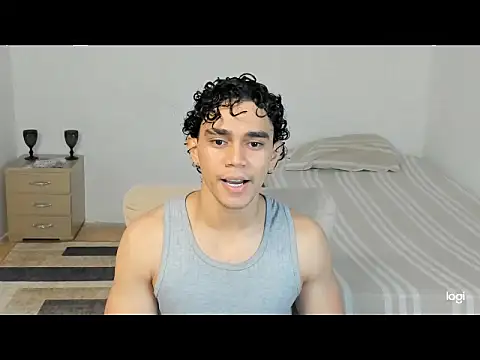 Snapshot of mateo_jack chatting on May 6, 1:05 pm mateo jack online show from May 6, 1:05 pm