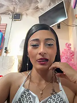 IsabellaMariet online show from July 6, 3:03 pm