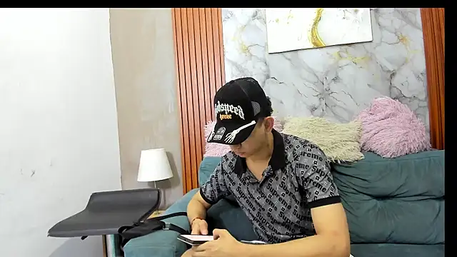 Snapshot of LOVE_GUYS1 chatting on July 5, 1:29 pm LOVE GUYS1 online show from July 5, 1:29 pm