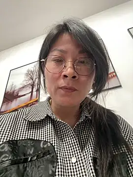 yeye 023 online show from May 1, 10:20 am
