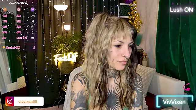 VivVixen online show from May 15, 5:42 pm