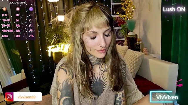 VivVixen online show from May 31, 6:20 pm
