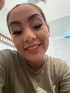Megann Rousee online show from June 13, 11:52 am