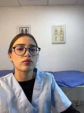 Sweet Milaa1 online show from May 14, 6:58 pm