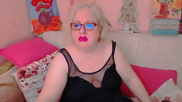 Maturelove xxx online show from July 17, 7:19 pm