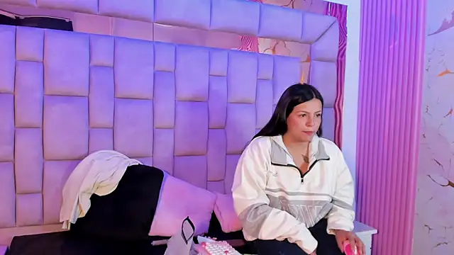 Anal Temptation online show from June 9, 12:50 pm