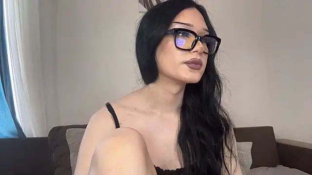 MiaTransDoll online show from July 9, 9:46 am