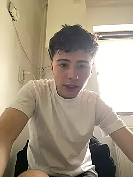 denysio89 online show from May 8, 7:14 am