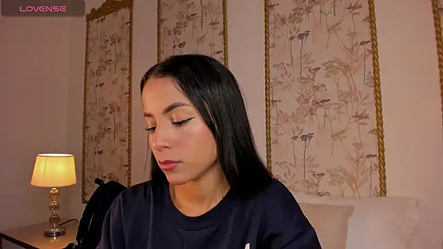 Snapshot of sara_castro24_ chatting on July 18, 8:01 pm sara castro24 online show from July 18, 8:01 pm