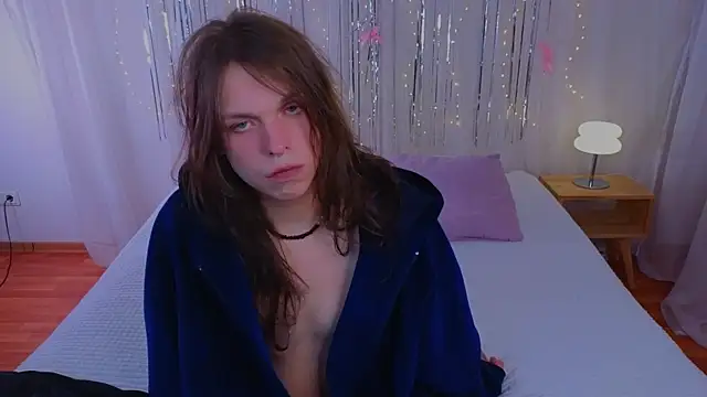  lou1s  online show from May 1, 9:41 pm