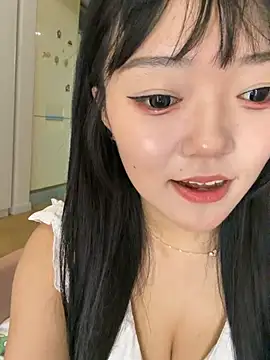 Snapshot of Peach_1314 chatting on May 12, 4:37 pm Peach 1314 online show from May 12, 4:37 pm