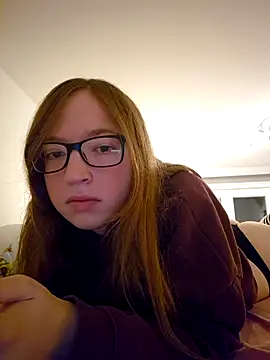 Freaky-Doll online show from July 22, 8:33 pm