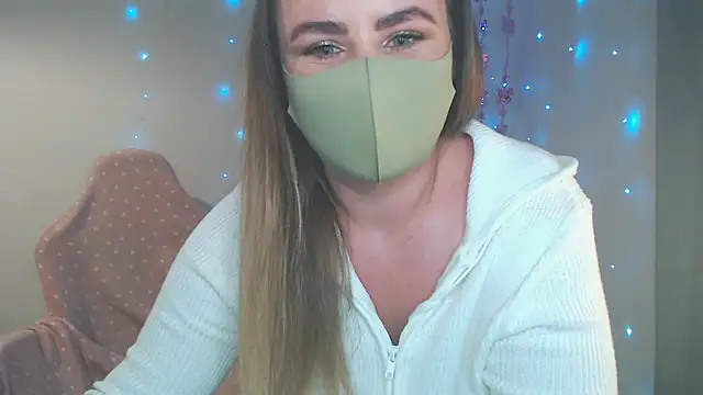 MillaVelvet online show from May 26, 9:00 pm