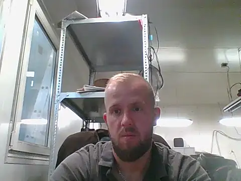 Snapshot of bardiauto chatting on July 28, 4:30 am bardiauto online show from July 28, 4:30 am
