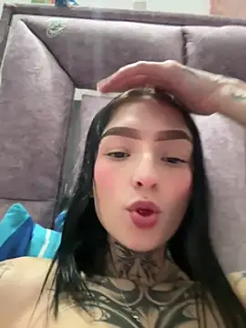 she-dulce online show from May 18, 7:14 am