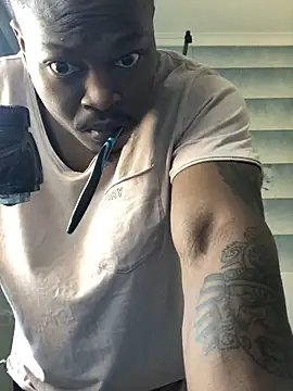 JoeBlackson69 online show from May 8, 9:36 am