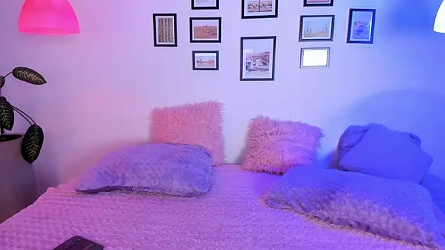 Snapshot of Kendaall_sweet chatting on June 10, 3:07 am Kendaall sweet online show from June 10, 3:07 am
