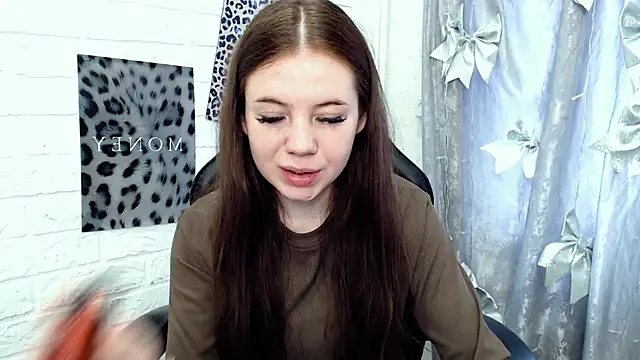 KendraSpt online show from May 8, 9:36 am
