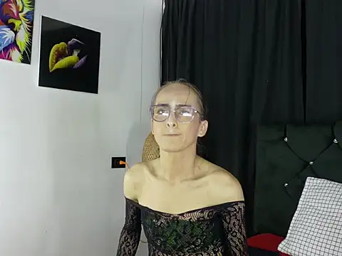 dulce alexandra online show from May 17, 12:12 pm