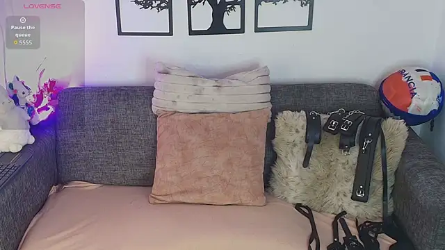 Angelabrowm online show from June 24, 2:32 am