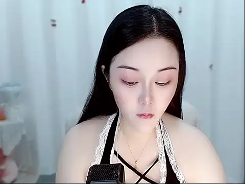 Snapshot of Amy-cnbaby chatting on May 14, 1:23 am Amy-cnbaby online show from May 14, 1:23 am