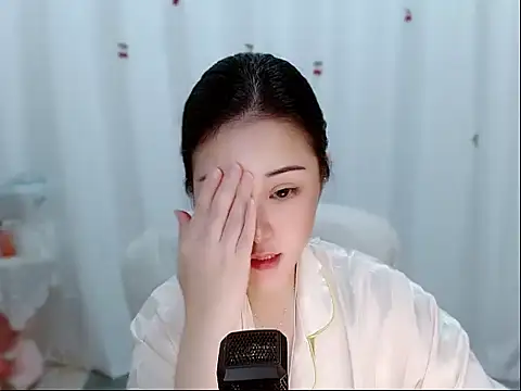 Snapshot of Amy-cnbaby chatting on May 18, 4:07 am Amy-cnbaby online show from May 18, 4:07 am