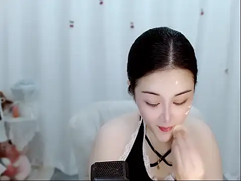Snapshot of Amy-cnbaby chatting on June 3, 1:30 am Amy-cnbaby online show from June 3, 1:30 am