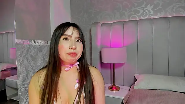 MadeleynRose online show from July 15, 7:52 pm