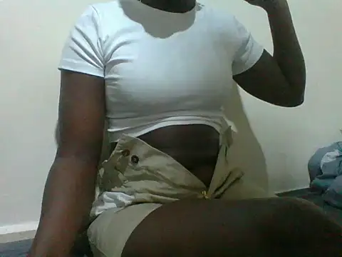 Snapshot of Prettygirl2022 chatting on June 4, 6:14 pm Prettygirl2022 online show from June 4, 6:14 pm