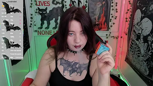 Snapshot of PurpleRune chatting on June 15, 1:02 pm PurpleRune online show from June 15, 1:02 pm