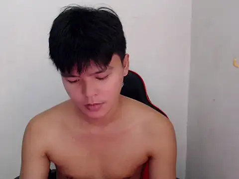yourhotasiandoms online show from July 13, 2:47 am