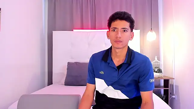 Alejo-and-Thiago online show from May 16, 12:15 pm