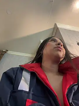 Snapshot of Dulcerouss__ chatting on July 3, 11:16 am Dulcerouss online show from July 3, 11:16 am