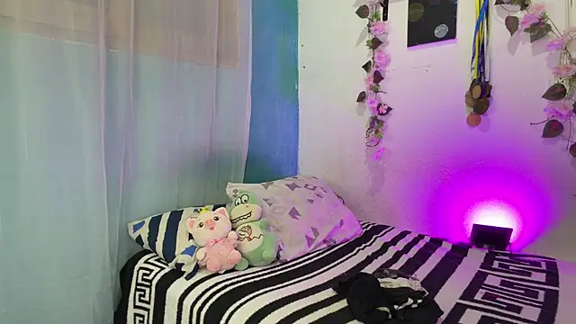  peachyboy online show from June 11, 3:48 am