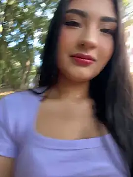 Snapshot of SabrinaX_X chatting on June 19, 8:56 pm SabrinaX X online show from June 19, 8:56 pm
