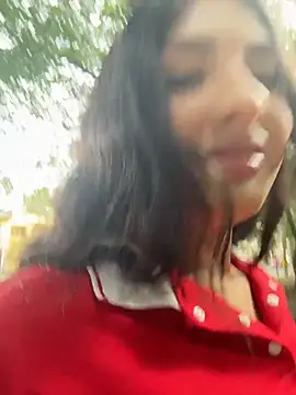 Snapshot of SabrinaX_X chatting on July 5, 9:11 pm SabrinaX X online show from July 5, 9:11 pm