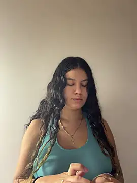 Miasecret18 online show from June 6, 6:29 am